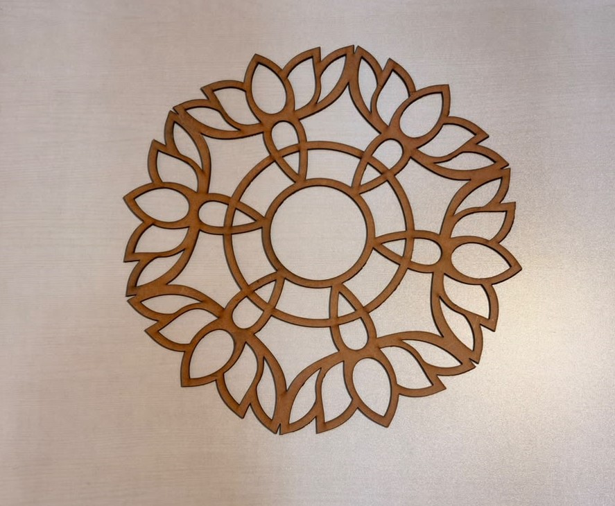 Circular%20wooden%20wall%20art%20(2
